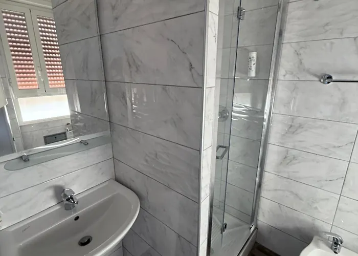 Tiburtina فندق مبيت وإفطار